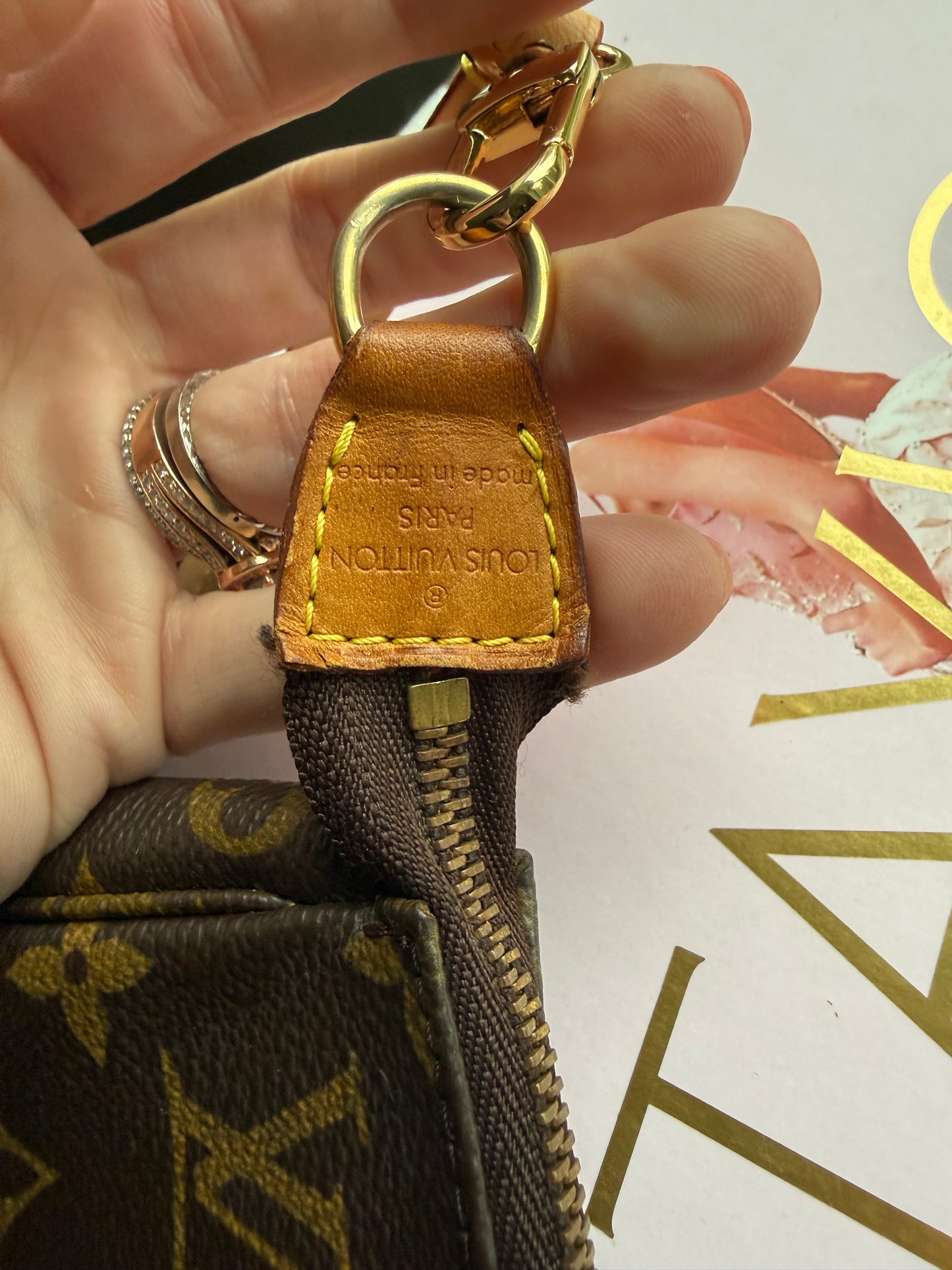 Authentic Preloved Vintage 1999 LV Pochette Accessoires
