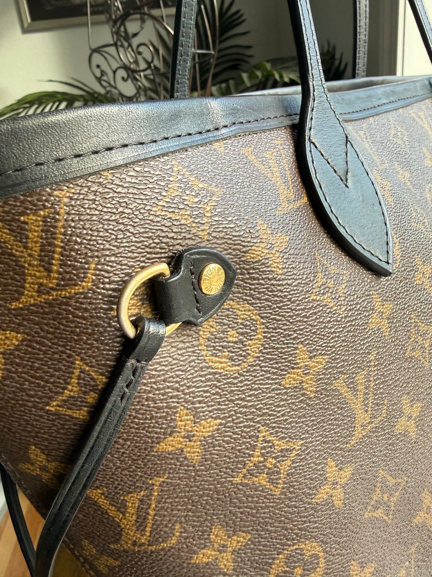 Preloved Authentic LV Monogram Neverfull MM - Black Leather
