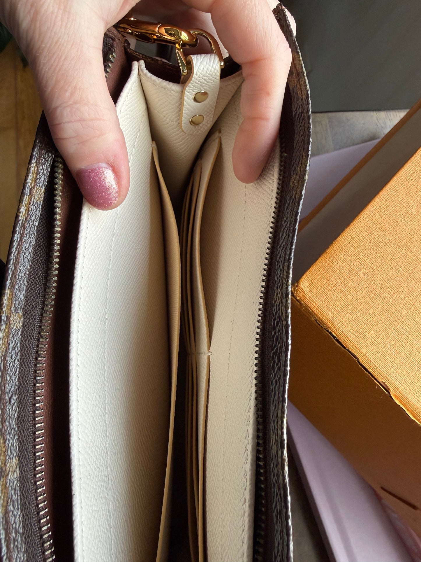 Vintage Preloved Authentic LV Toilette 26