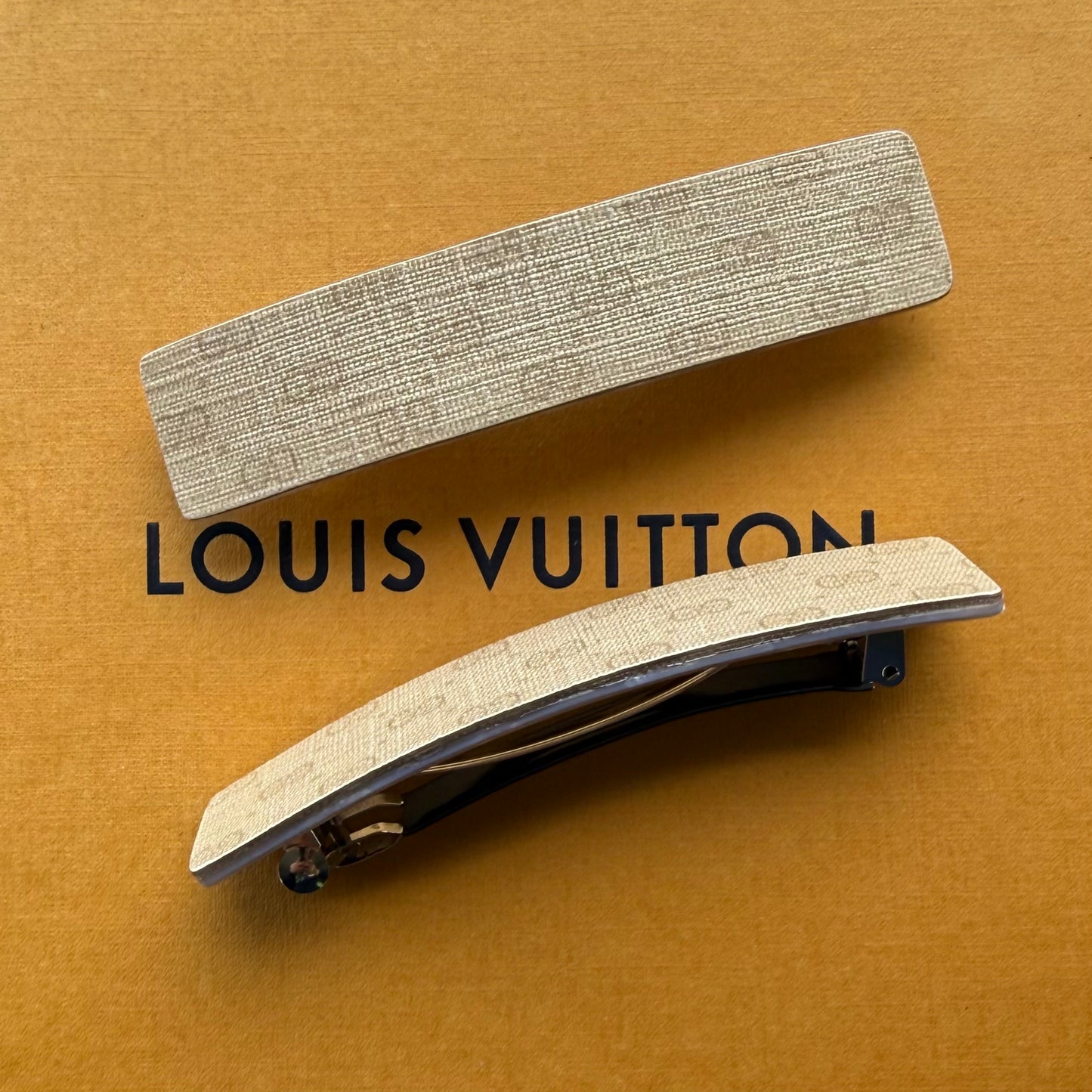 { GORGEOUS } Handmade Ivory Micro GG Barrette