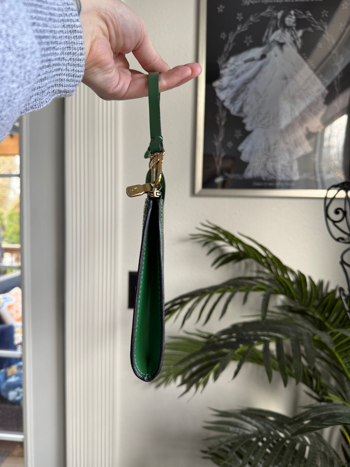 Preloved Authentic LV Pochette in green epi leather