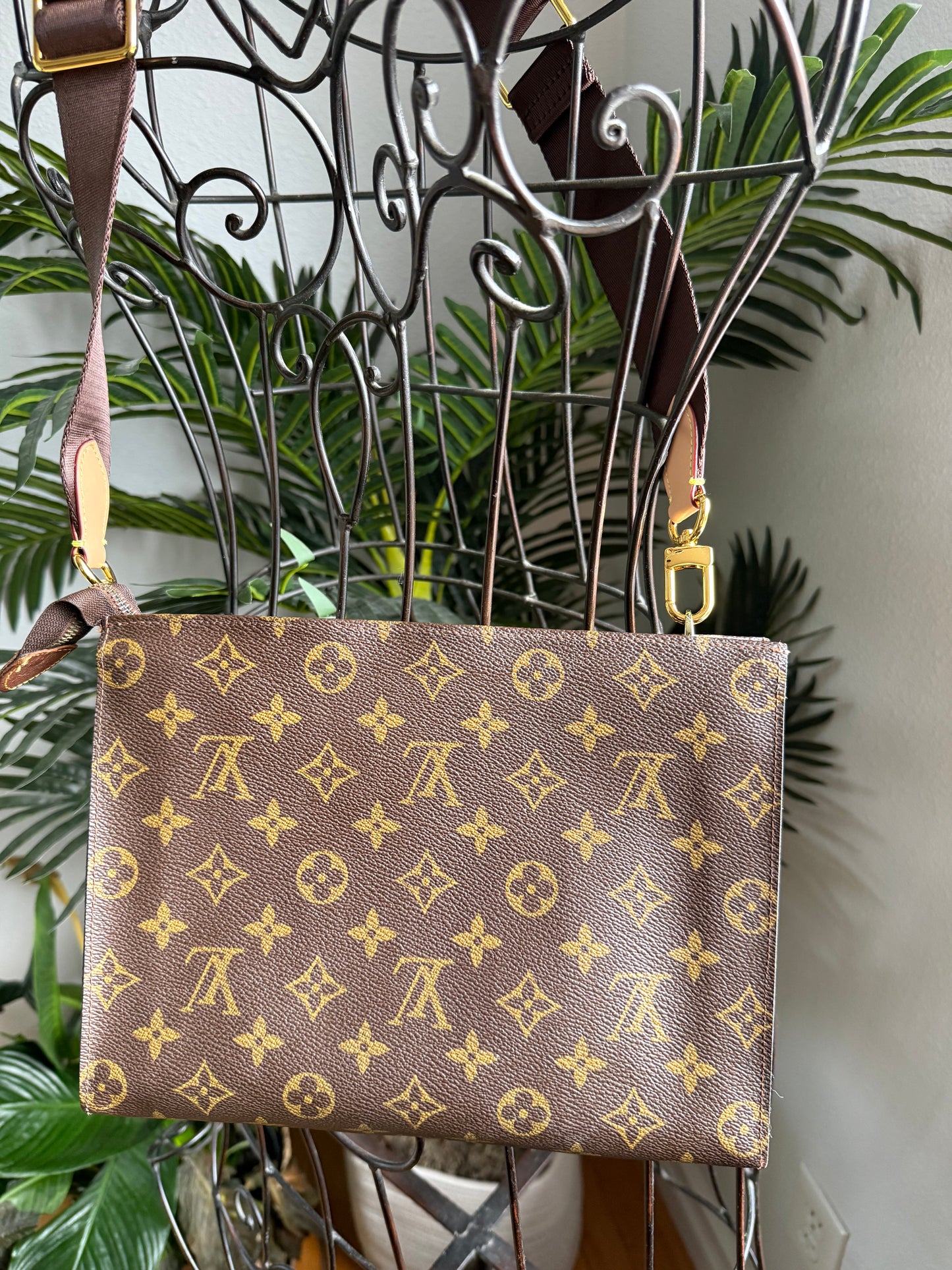 Vintage Preloved Authentic LV Toilette 26