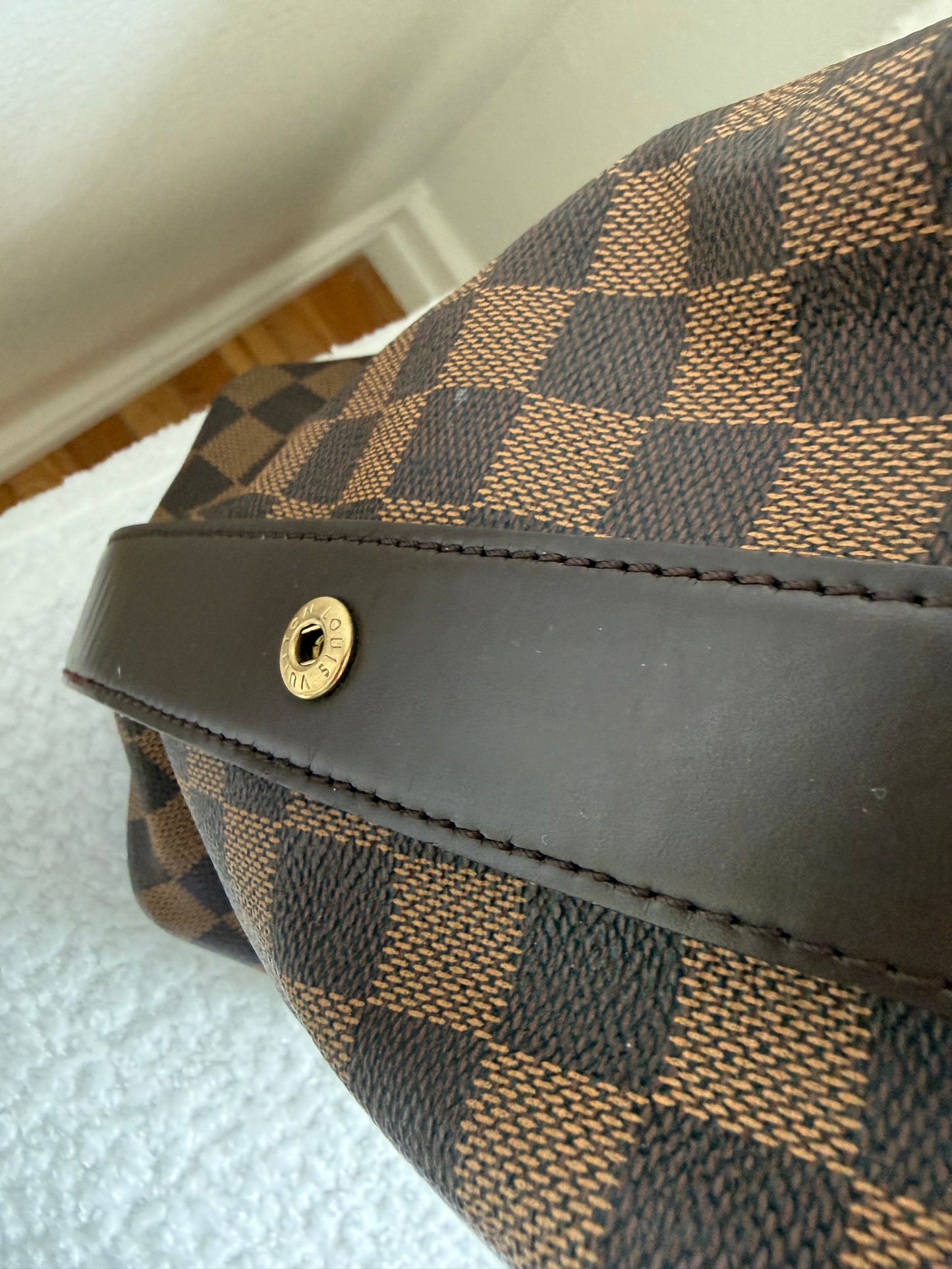 Luxury Authentic Preloved Chelsea Large Shoulder tote in Damier Ebene
