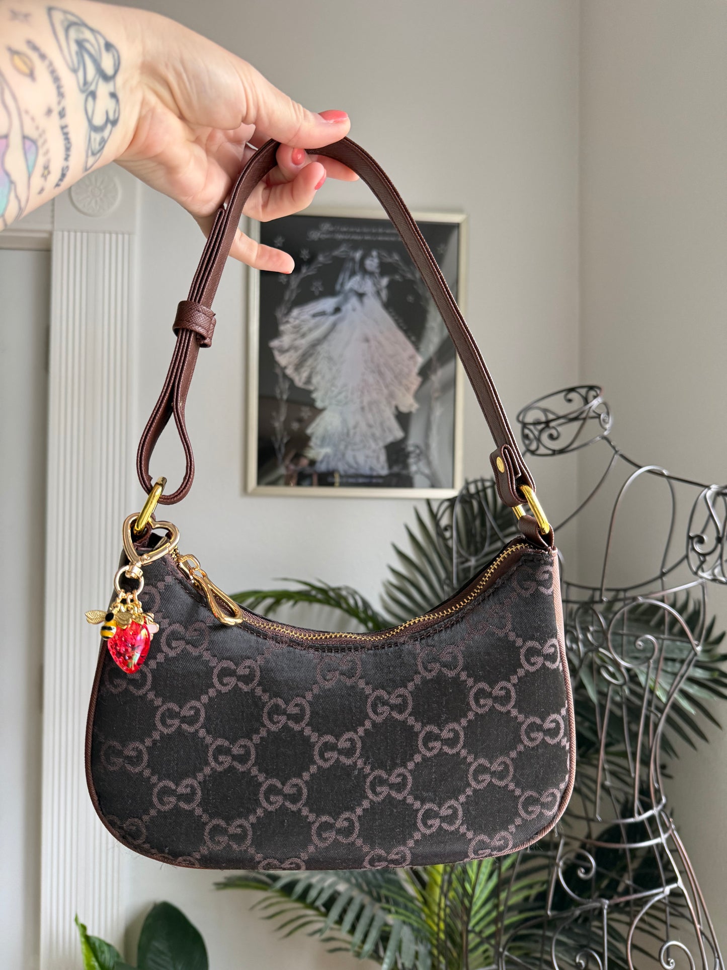 DUSTY BAG Subscription Box