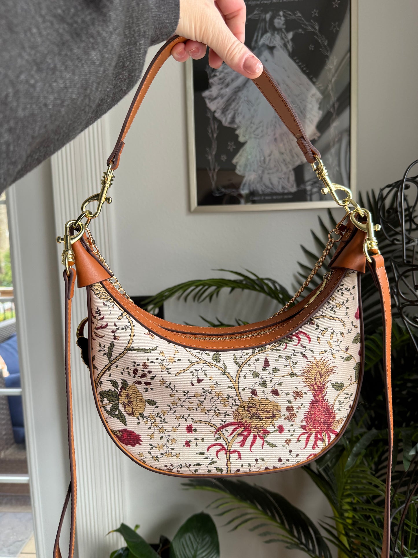 { LONDON } Handmade leather + DI OR vip tote Crescent Shoulder Bag