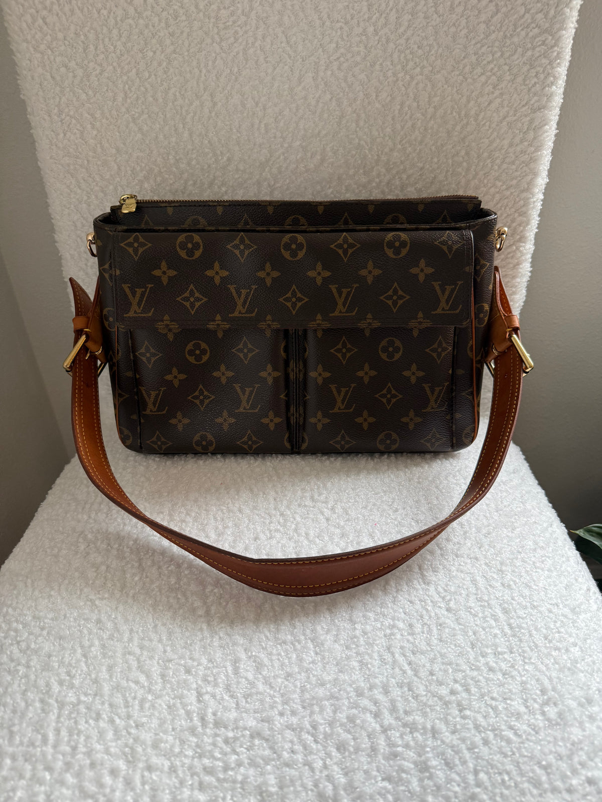 Authentic Preloved Louis Vuitton Viva Cite GM