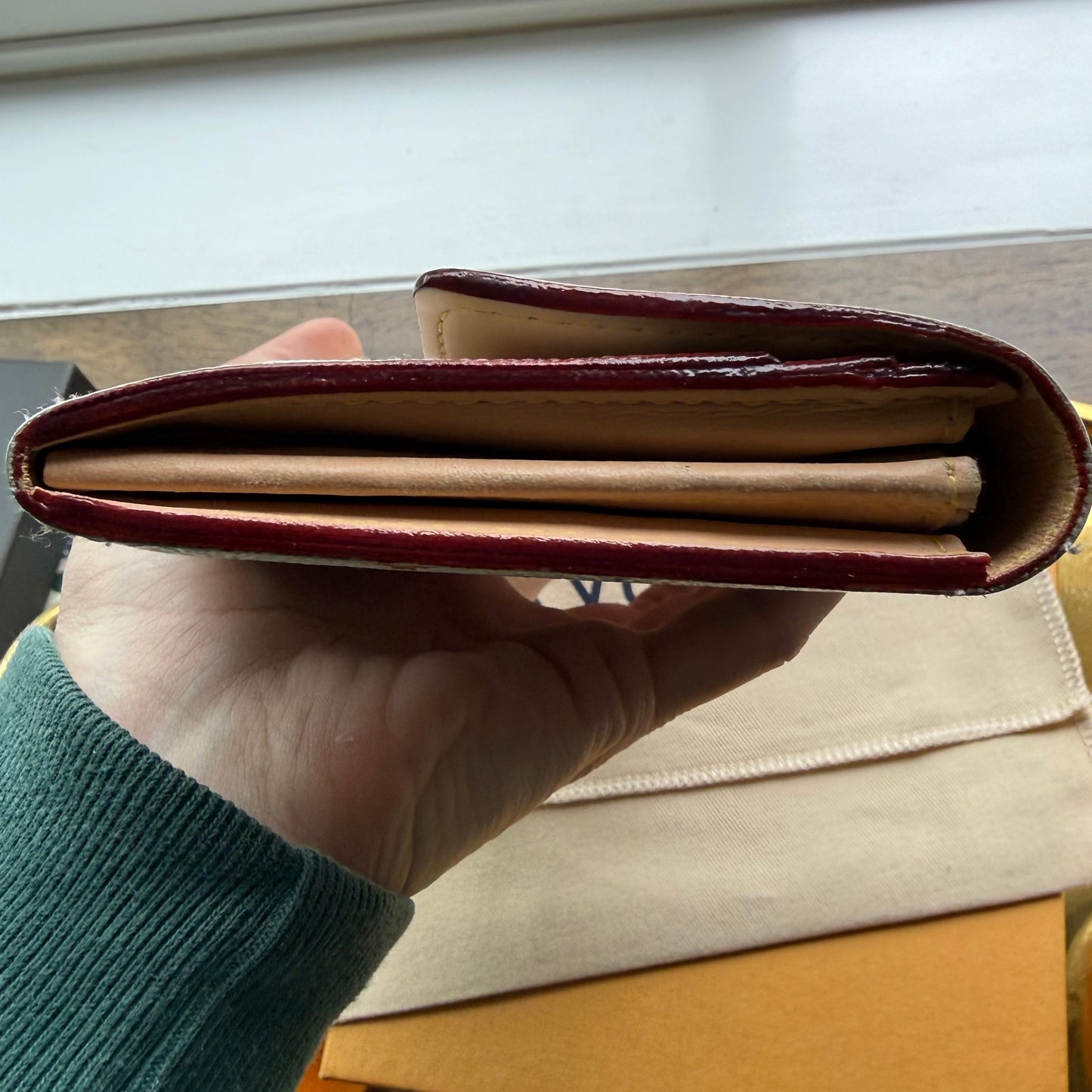 Authentic Preloved 2009 LV x Murakami White Multi Sarah Wallet
