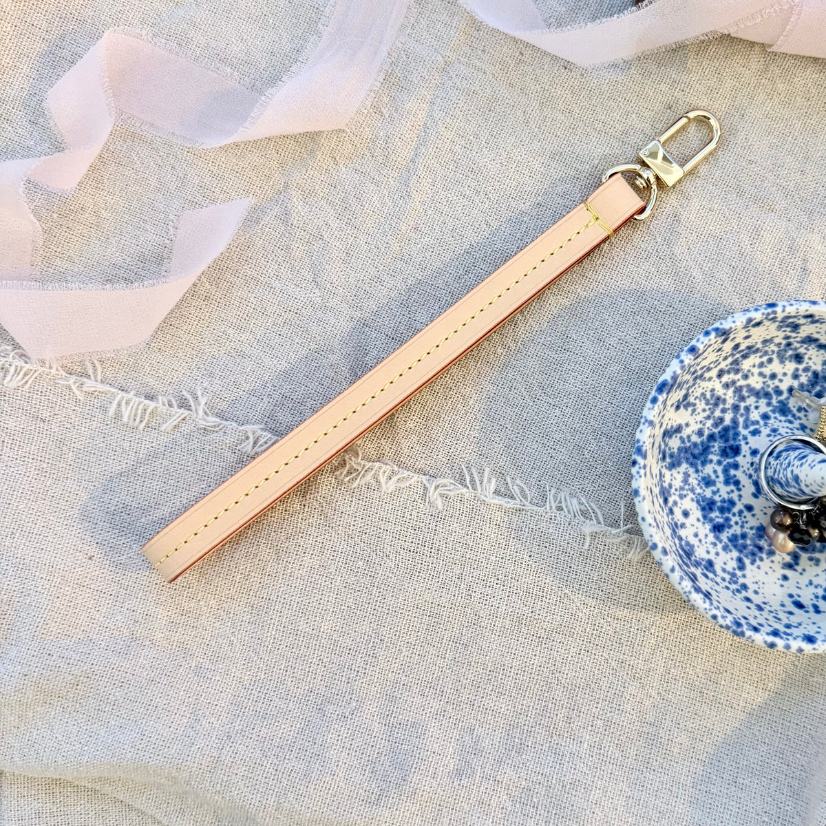 The DAYDREAM Wristlet || Handmade Vachetta Leather Keychain