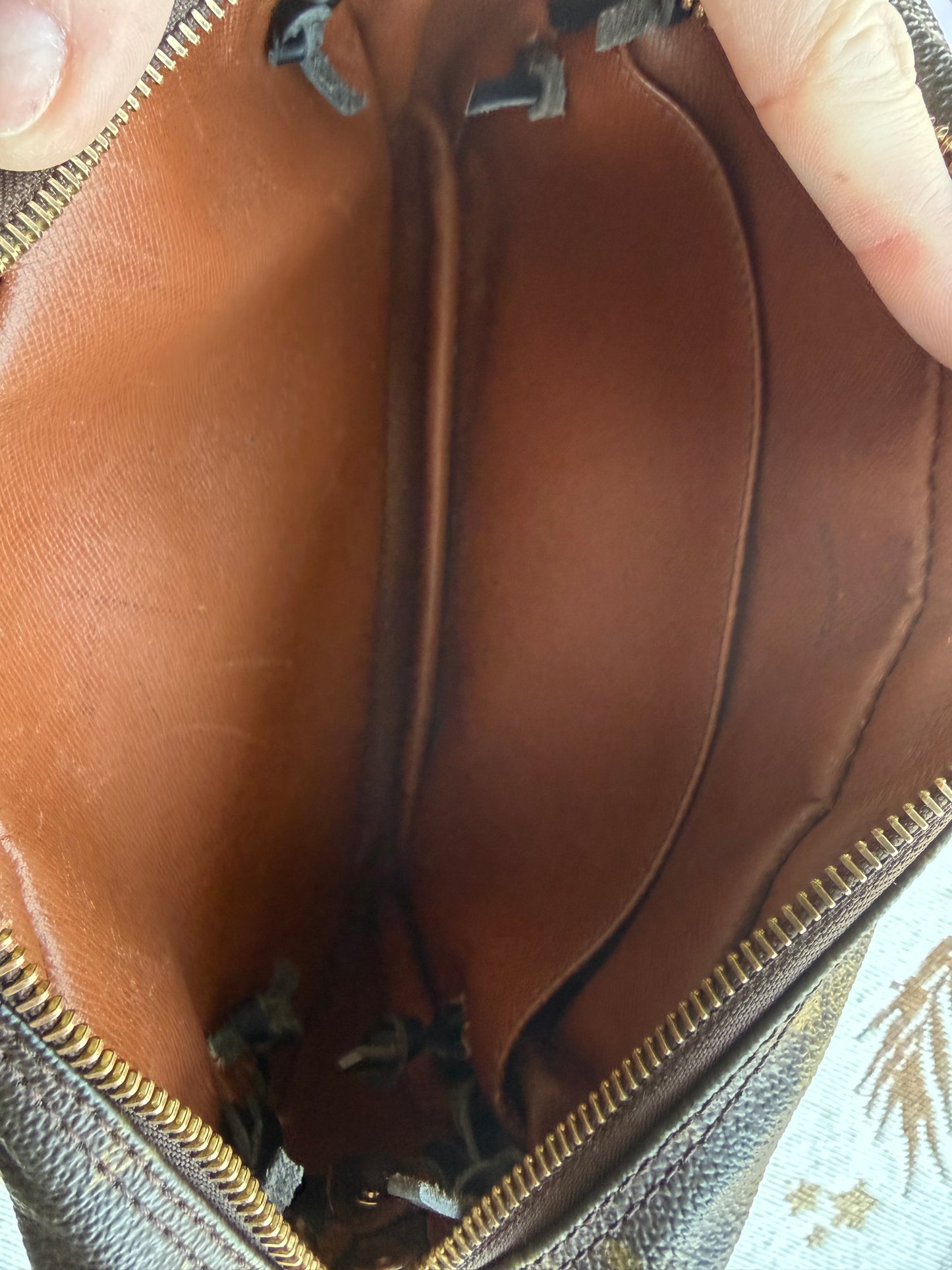 Authentic Preloved Reimagined Vintage 1990 LV Compiegne 23