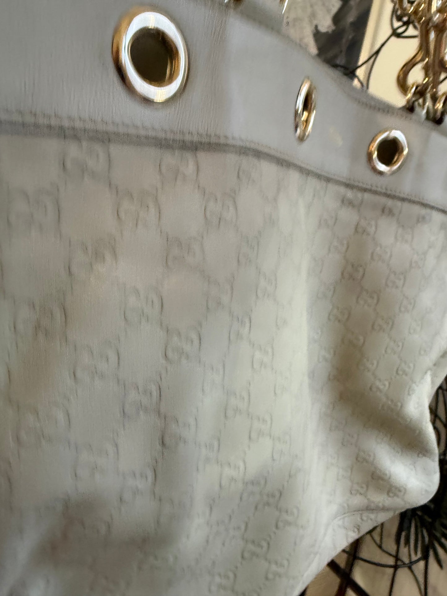 Authentic Preloved Gucci Postiano Tote in Ivory Leather