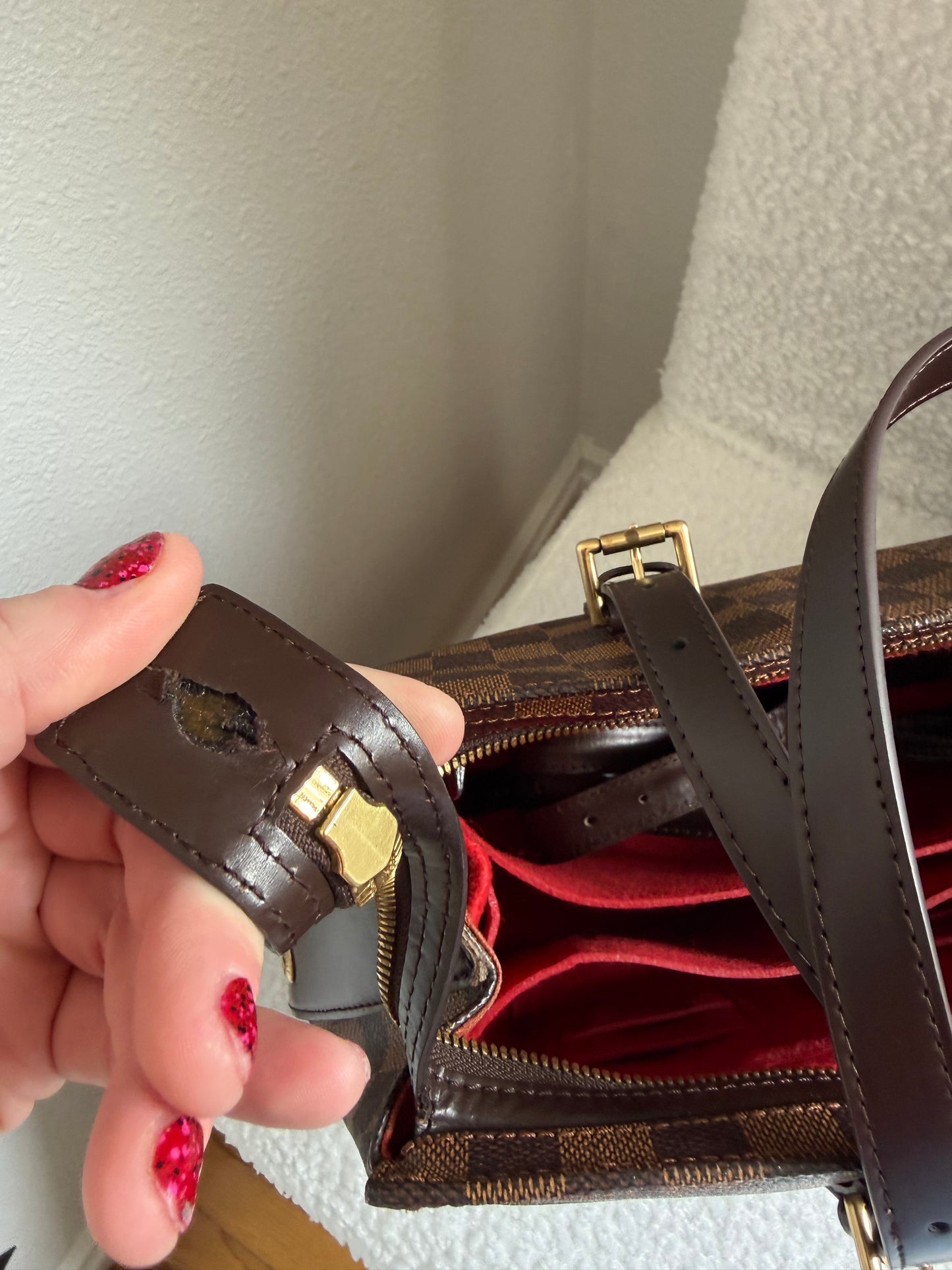 Luxury Authentic Preloved Chelsea Large Shoulder tote in Damier Ebene