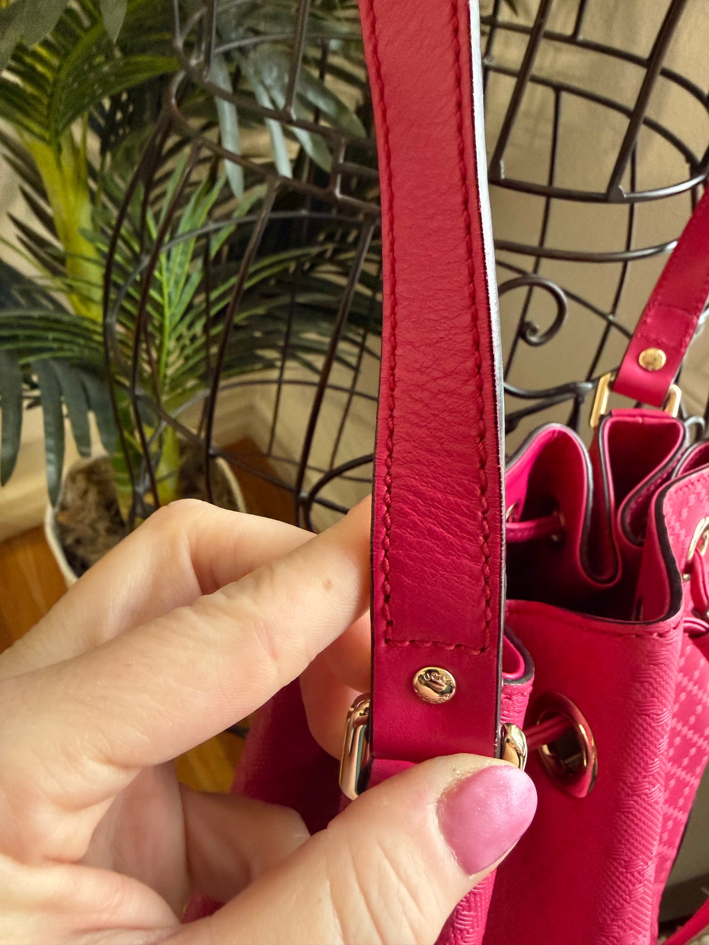 Preloved Authentic Gucci DIAMANTE Leather Bucket bag - Bright Pink