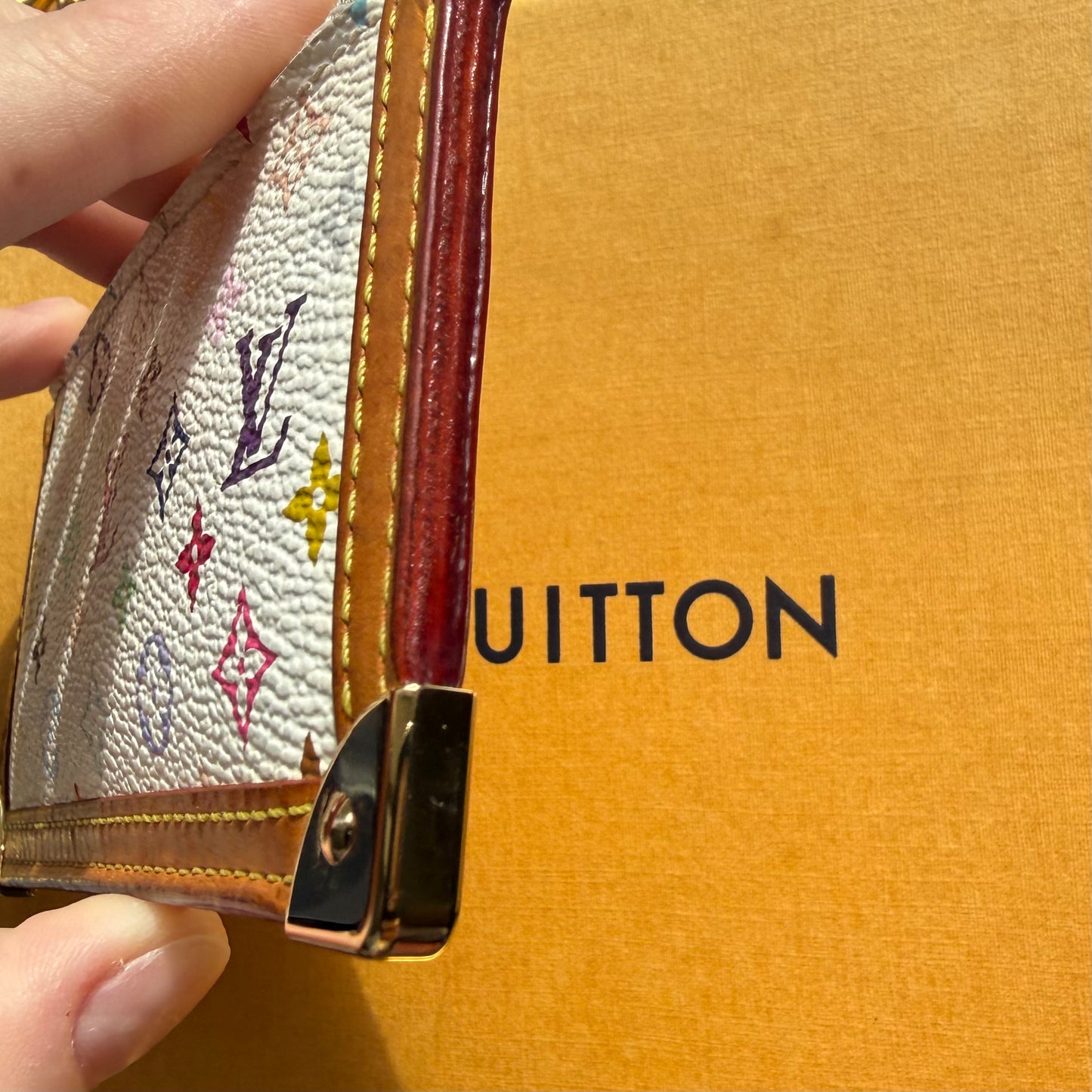 Authentic Preloved Vintage LV x Murakami White Multicolore Key Cles