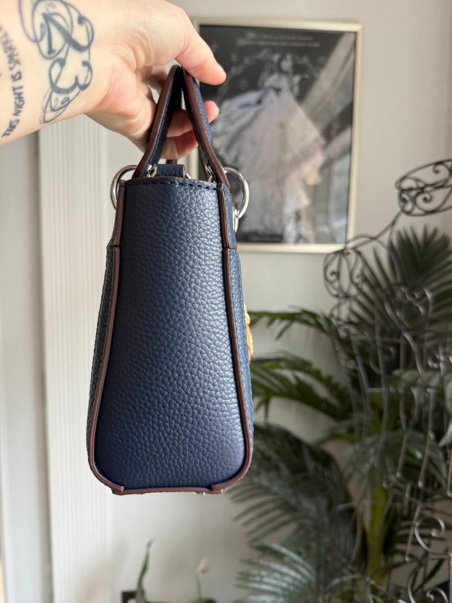 The SECRET GARDEN Bag - Navy Floral