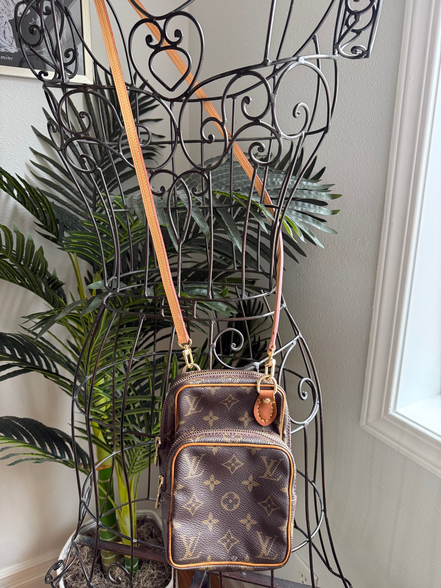 Authentic Preloved Vintage LV Mini Amazone Bag