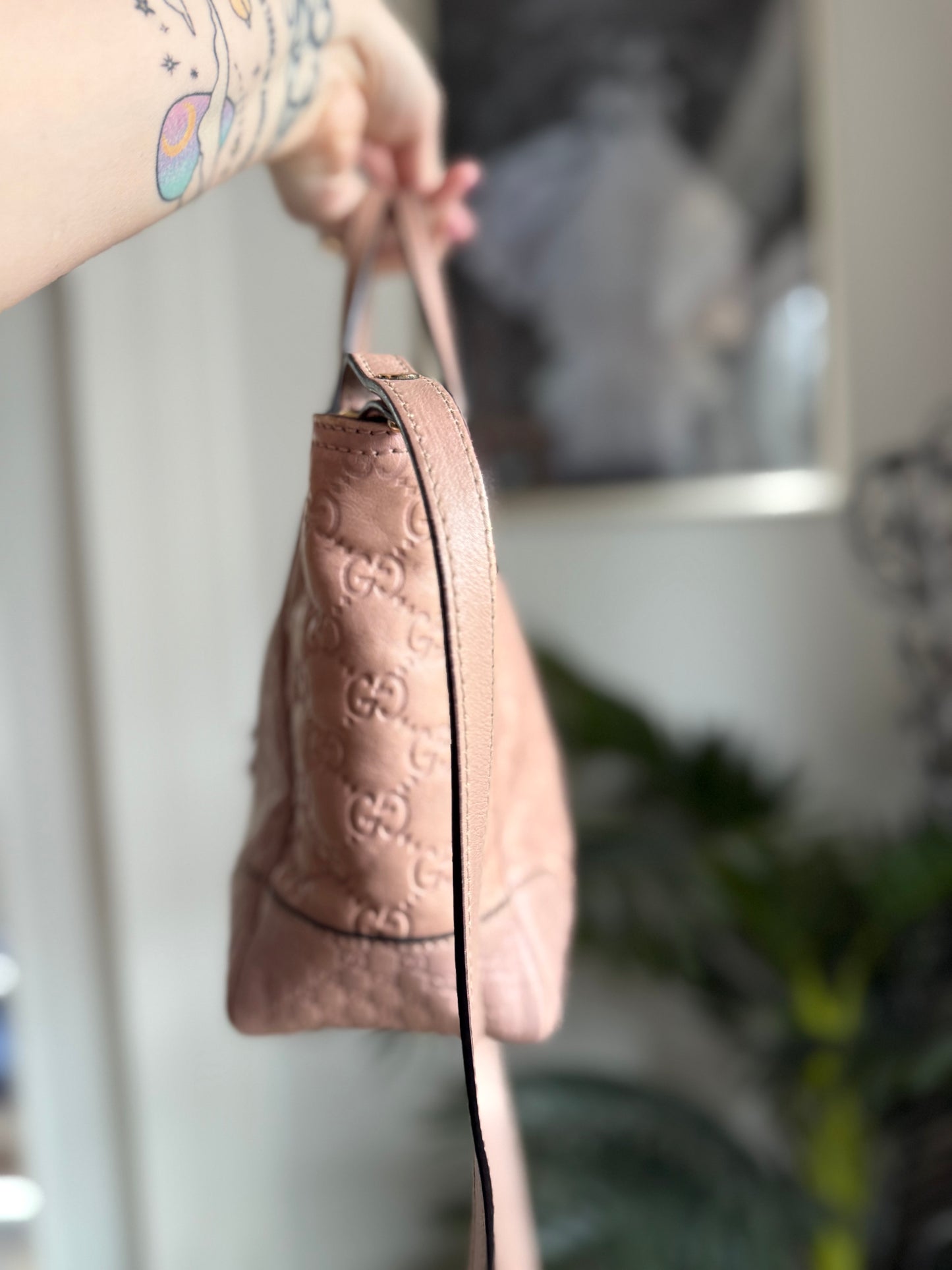 Authentic Preloved Leather Gucci Bree Tote