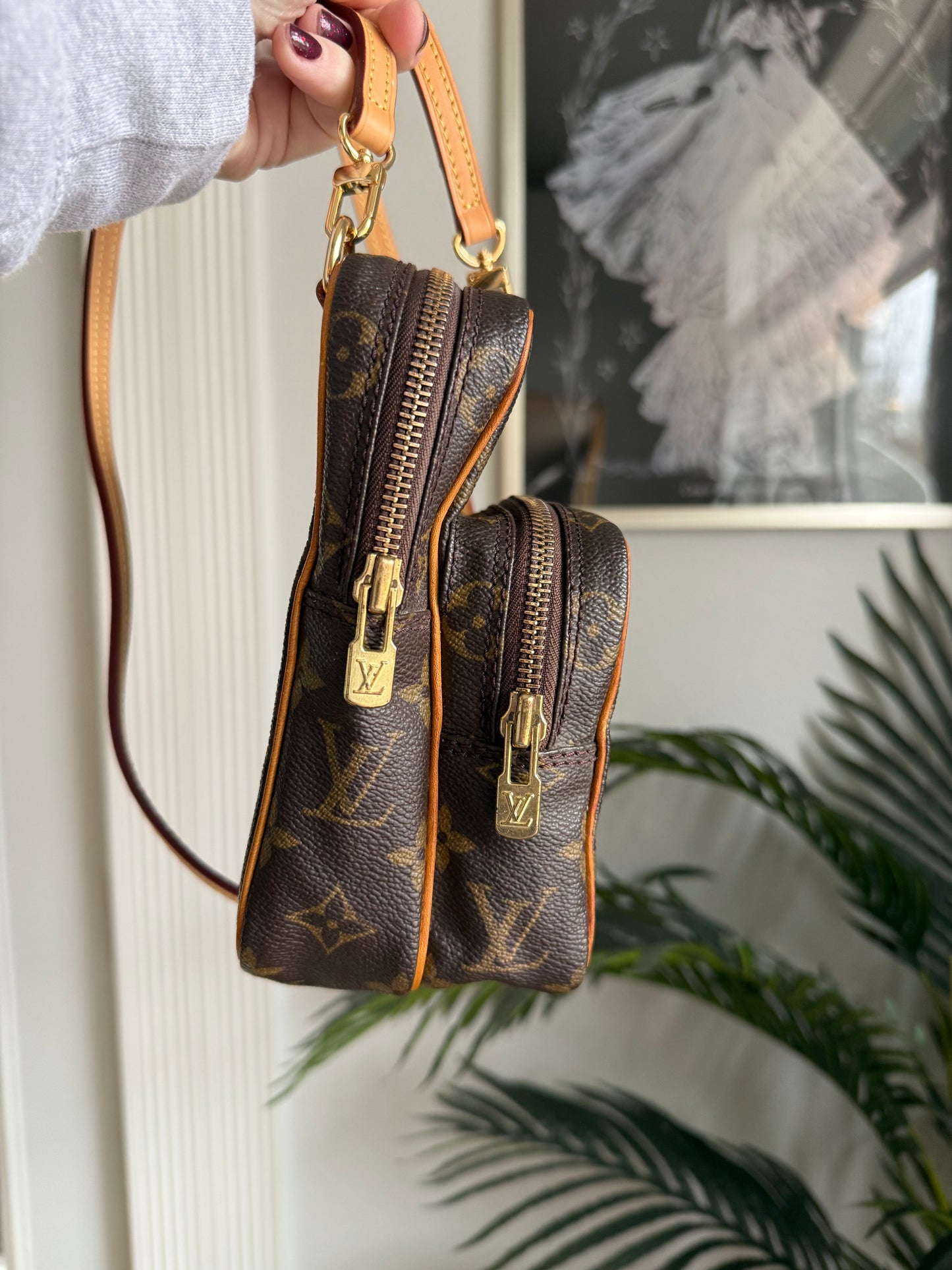 Authentic Preloved Vintage LV Mini Amazone Bag
