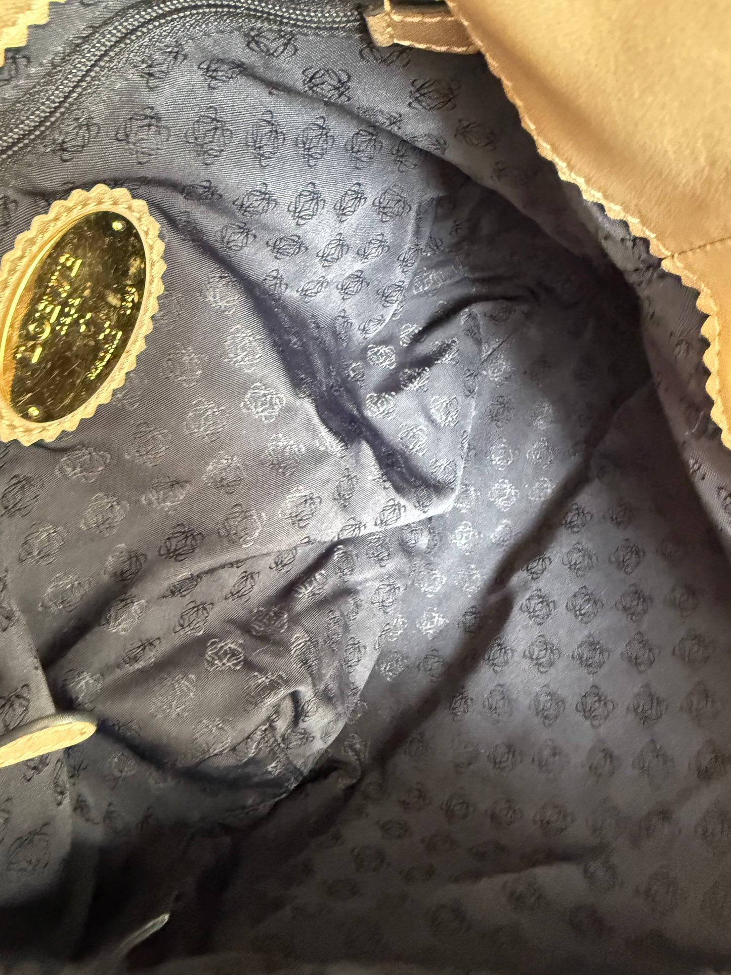 Preloved Authentic Loewe Leather Small Tote Bag