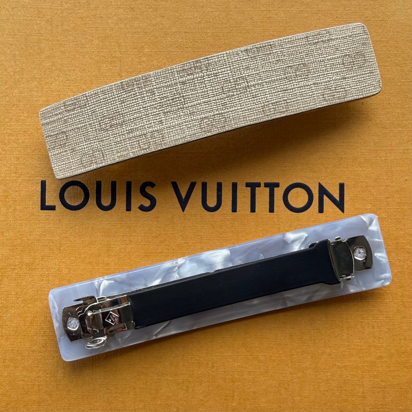 { GORGEOUS } Handmade Ivory Micro GG Barrette