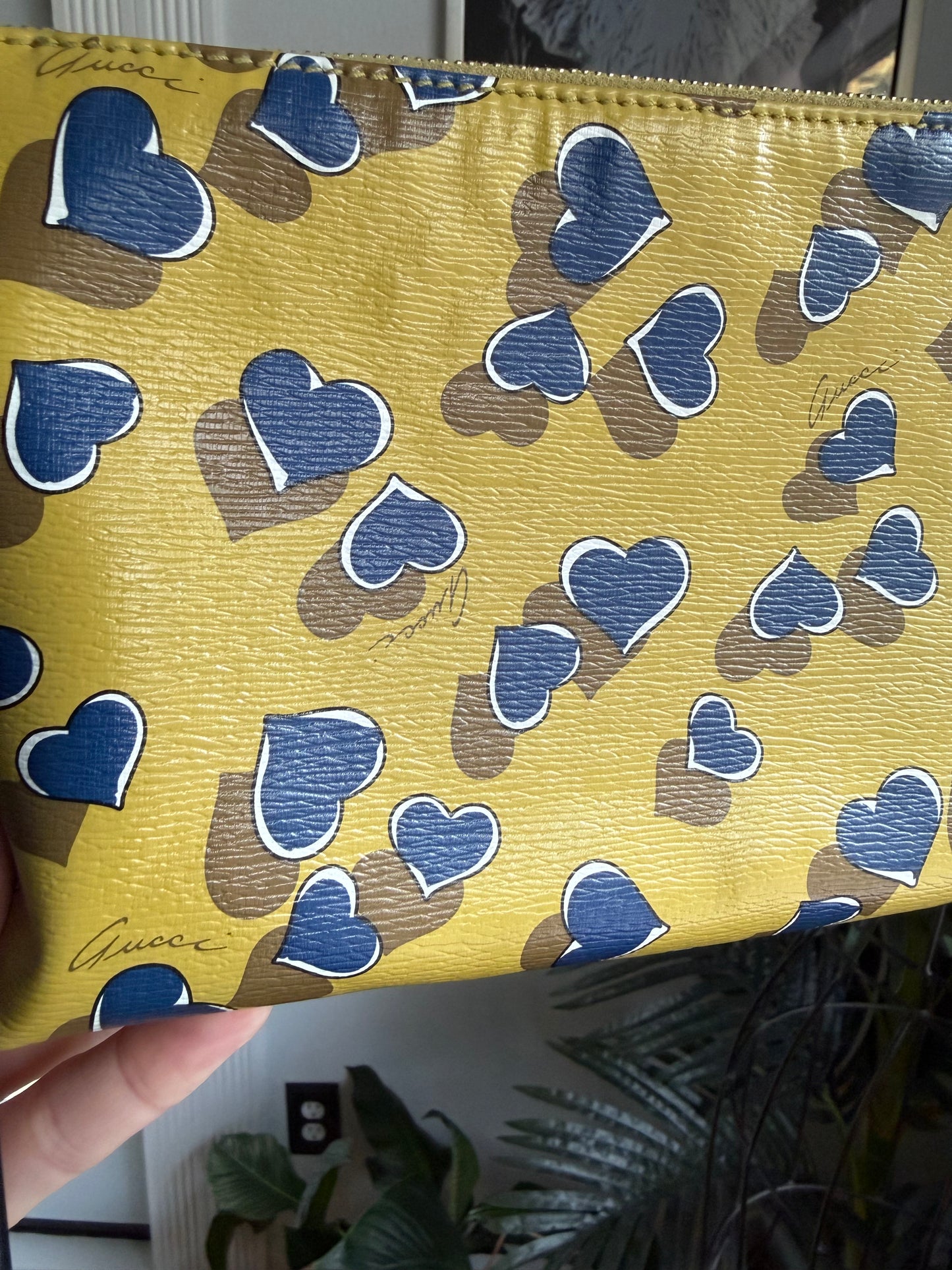 Authentic Preloved Gucci SHANGHAI HEARTBEAT Clutch