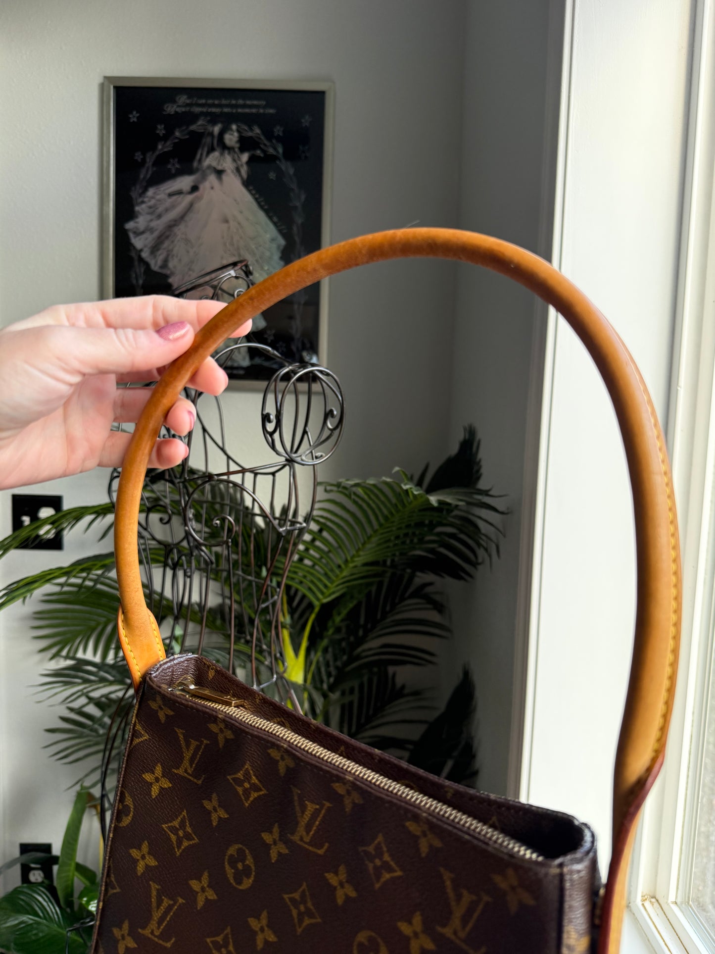 Vintage Preloved Authentic LV Looping MM with box