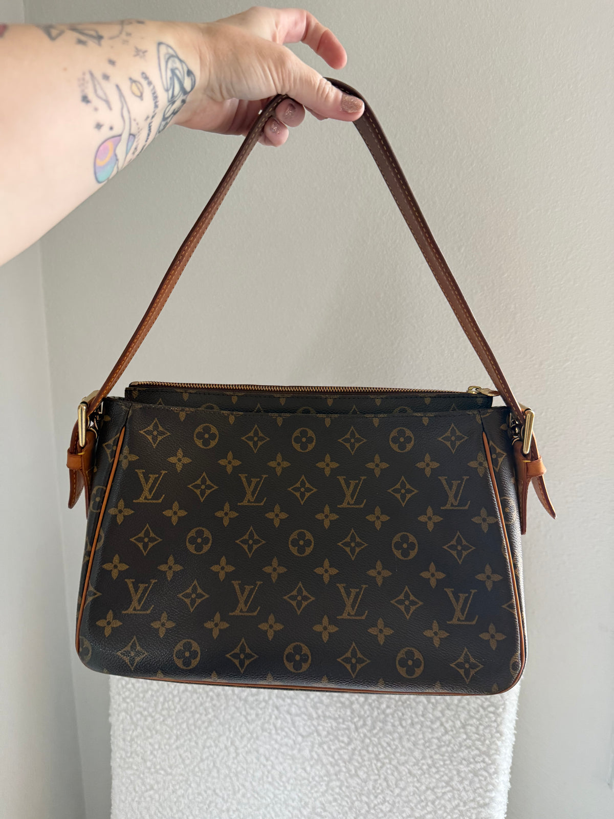 Authentic Preloved Louis Vuitton Viva Cite GM
